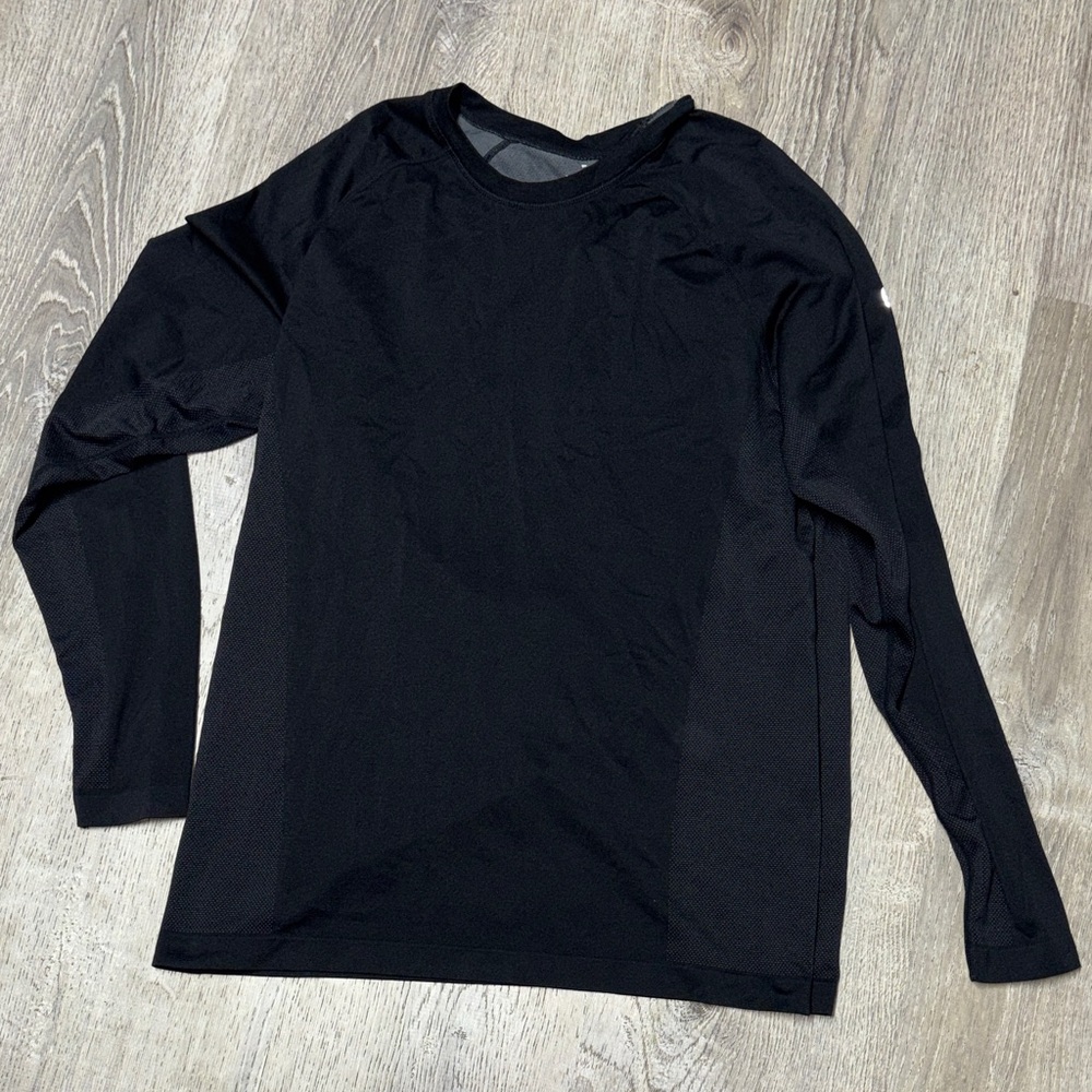 Fabletics Men's Black Long Sleeve Tee